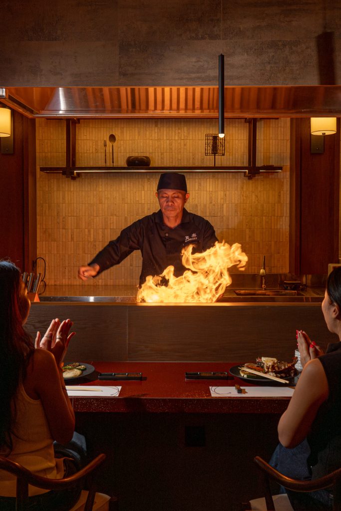 Chef with fire at shinraku