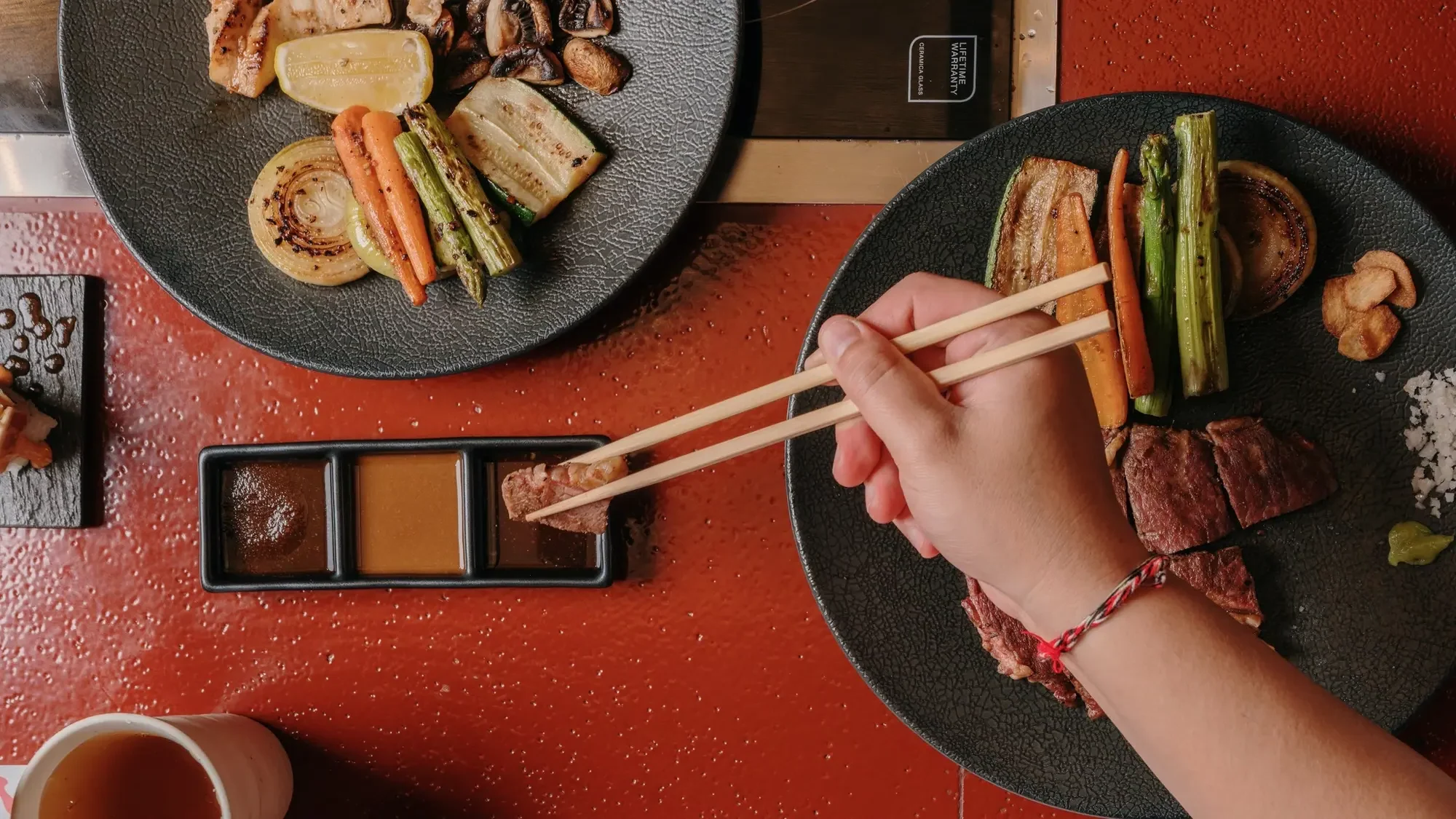 Cozy and luxury dining experience in Ubud with an elegant Japanese-inspired setting