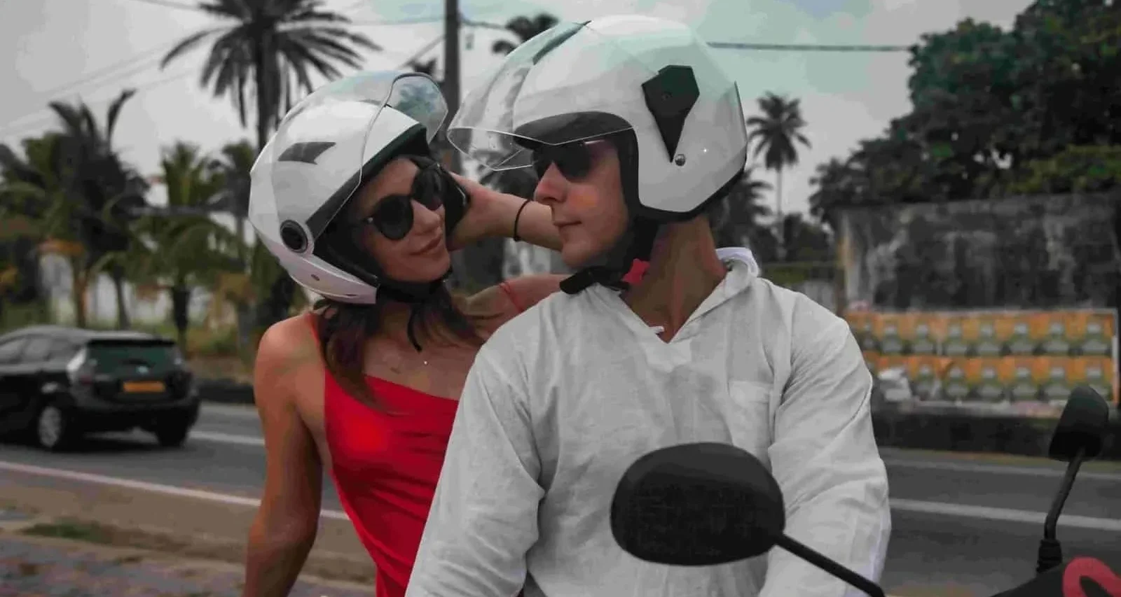 Scooter ride just for a two. Close and private space. Enjoy romantic ride with motorbike, available at Canggu Scooter.
